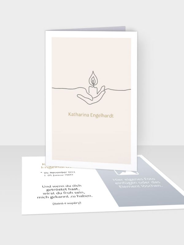 Erinnerungsbild - Kleinere Klappkarte mit Trauerbild/Sterbebildchen (74 x 105 mm) | Motiv Kerze in Hand | EB_057